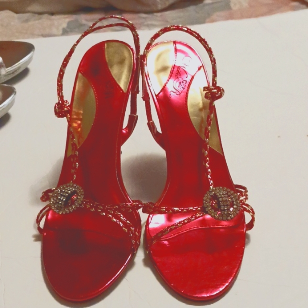 Wild rose narrow heels. Sz 9 pre-owned
